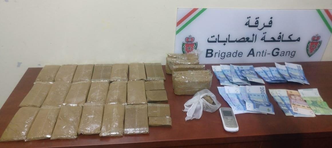 أكادير.. إيقاف “بزناس” خمسيني وحجز كمية مهمة من “الحشيش”