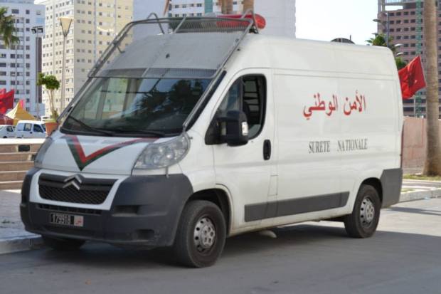 اعتداء شنيع يتسبب في إصابة حارس سيارات بفقدان الذاكرة ومصالح الأمن توقف المتورطين