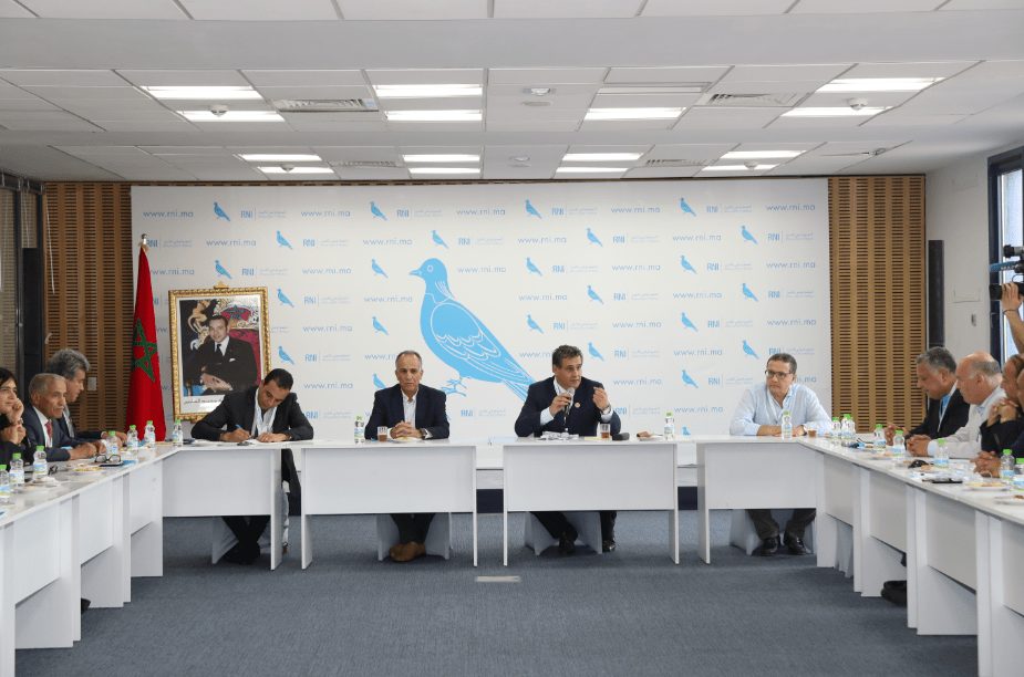 الأحرار يدعو الساسة بالجزائر والمغرب لدعم مسلسل بناء الثقة وعودة العلاقات إلى وضعها الطبيعي