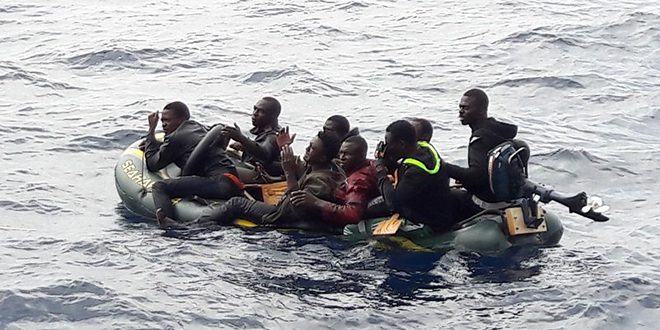 إنقاذ أزيد من 100 مهاجر سري من بلدان إفريقيا جنوب الصحراء وسط البحر بالعيون