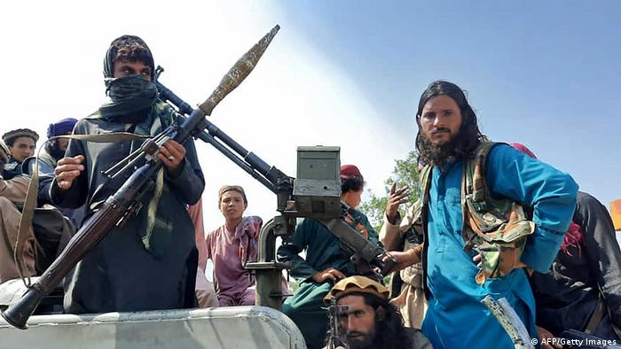 طالبان تأمر مقاتليها بدخول العاصمة كابول..وواشنطن تحذر من رد حازم إن تعرضت للأميركيين