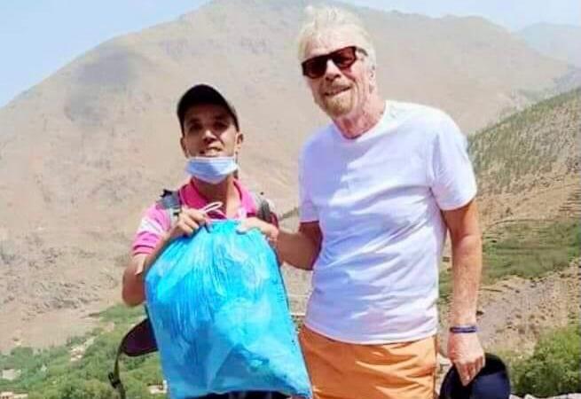 المرشد السياحي للملياردير ريتشارد برانسون يحكي قصة هذا الثري مع جمع نفايات الحوز