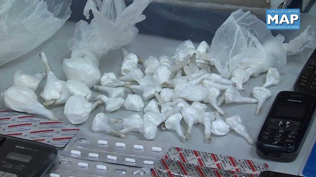 البيضاء.. إيقاف “بزناس” وحجز كمية كبيرة من “الكيف” و كيلوغرام من “الكوكايين