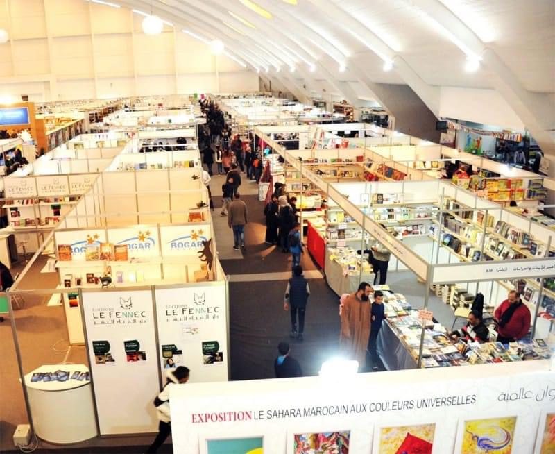البيضاويون يعارضون “غربة” المعرض الدولي للنشر والكتاب في الرباط بقرار للوزير بنسعيد