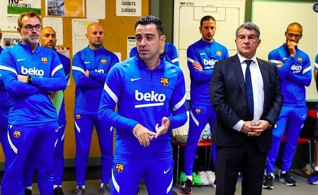 بمشاركة مغربيين.. تشافي يشرف على أول حصة تدريبية مع برشلونة