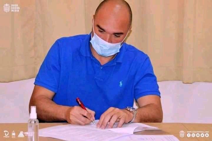 بعد النتائج السلبية.. حسنية أكادير يفسخ عقد المدرب رضى حكم