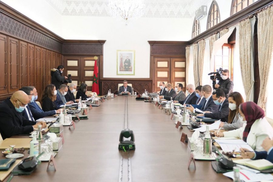 الحكومة تصادق على أربعة مشاريع مراسيم جديدة لتعميم الحماية الاجتماعية