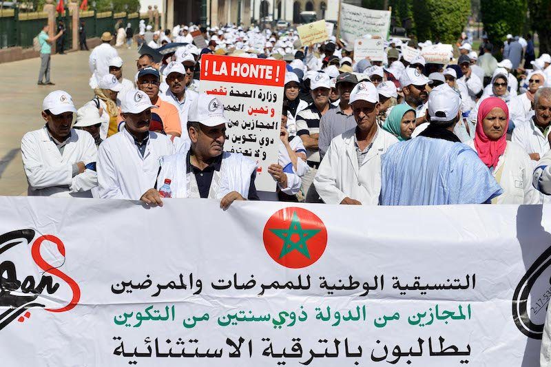 حكومة أخنوش تسوي ملف الممرضين المجازين من الدولة