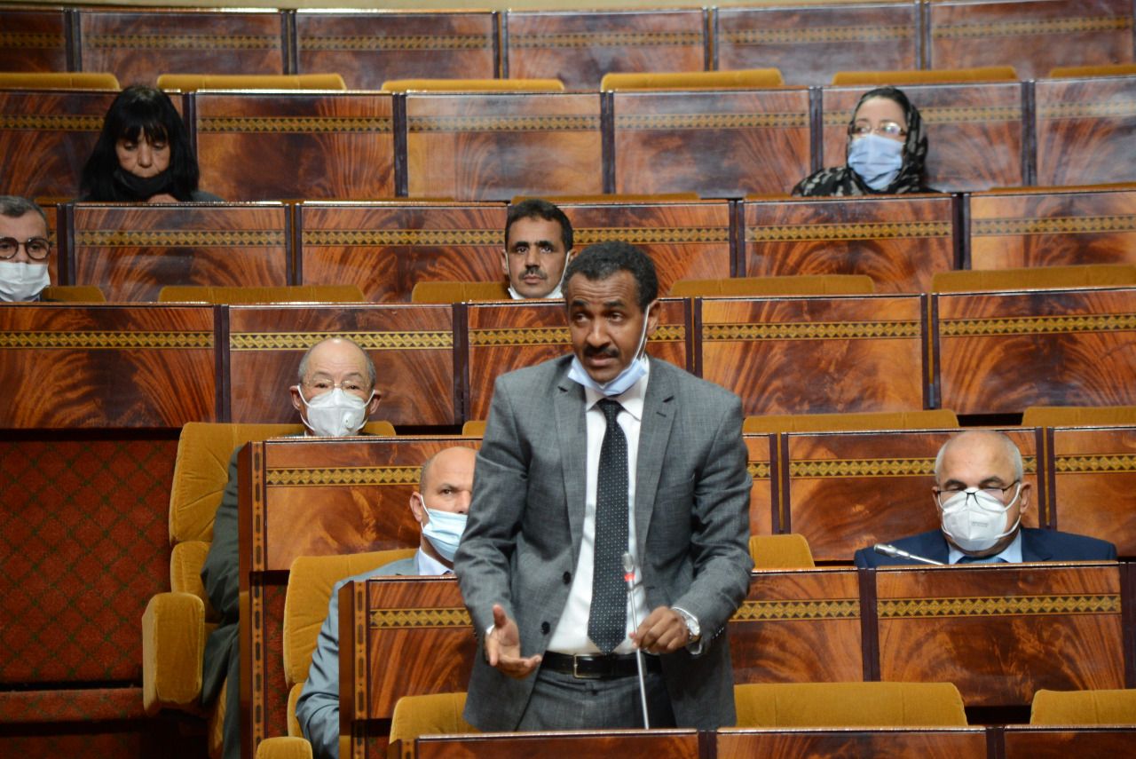 النواب الاتحاديون يستغربون تهميش وزير الثقافة لإتحاد كتاب المغرب