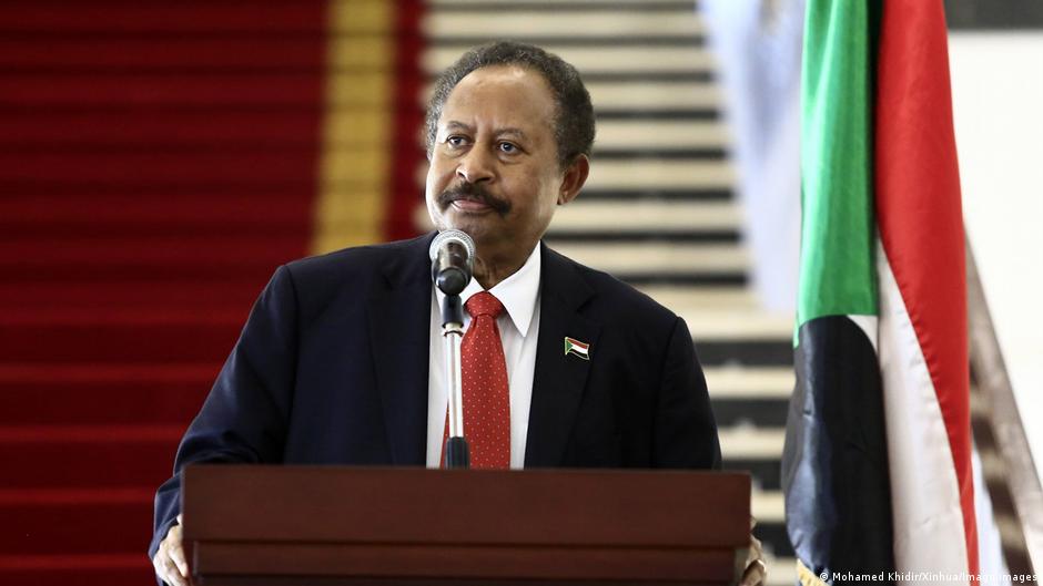 السودان.. رئيس الوزراء حمدوك يقدم استقالته