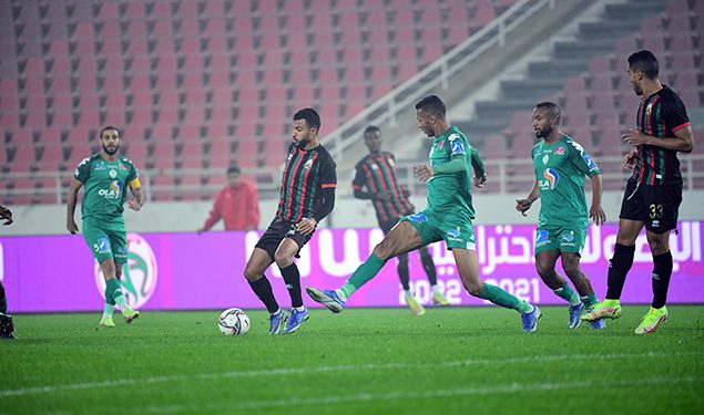 البطولة.. لا غالب ولا مغلوب في كلاسيكو الرجاء والجيش 