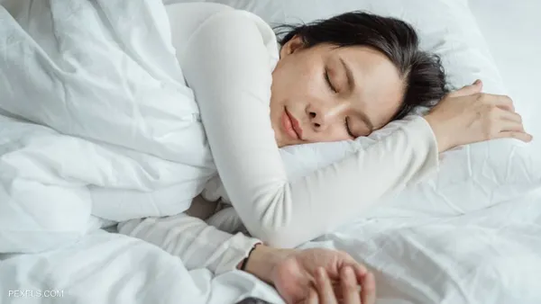 تعرفوا عليه.. مشروب سحري يساعد على النوم الطويل