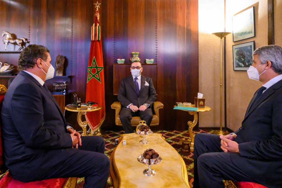 الملك محمد السادس يستقبل رئيس الحكومة ووزير الفلاحة