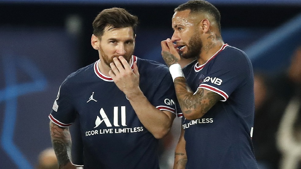 شاهد.. صافرات استهجان ضد ميسي ونيمار