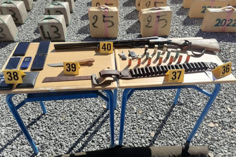 گلميم..  إيقاف 3 أشخاص وحجز حوالي 2,5 طن من “الحشيش” وأسلحة نارية