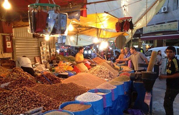 ربورتاج القنيطرة.. الغلاء لم يُوقف التبضع في شهر رمضان و”الخبازات” تنبض بالحياة