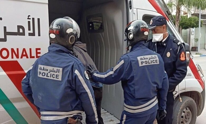 شرطة الدار البيضاء توقف 6 مشاغبين في سيدي عثمان وحجز أسلحة بيضاء