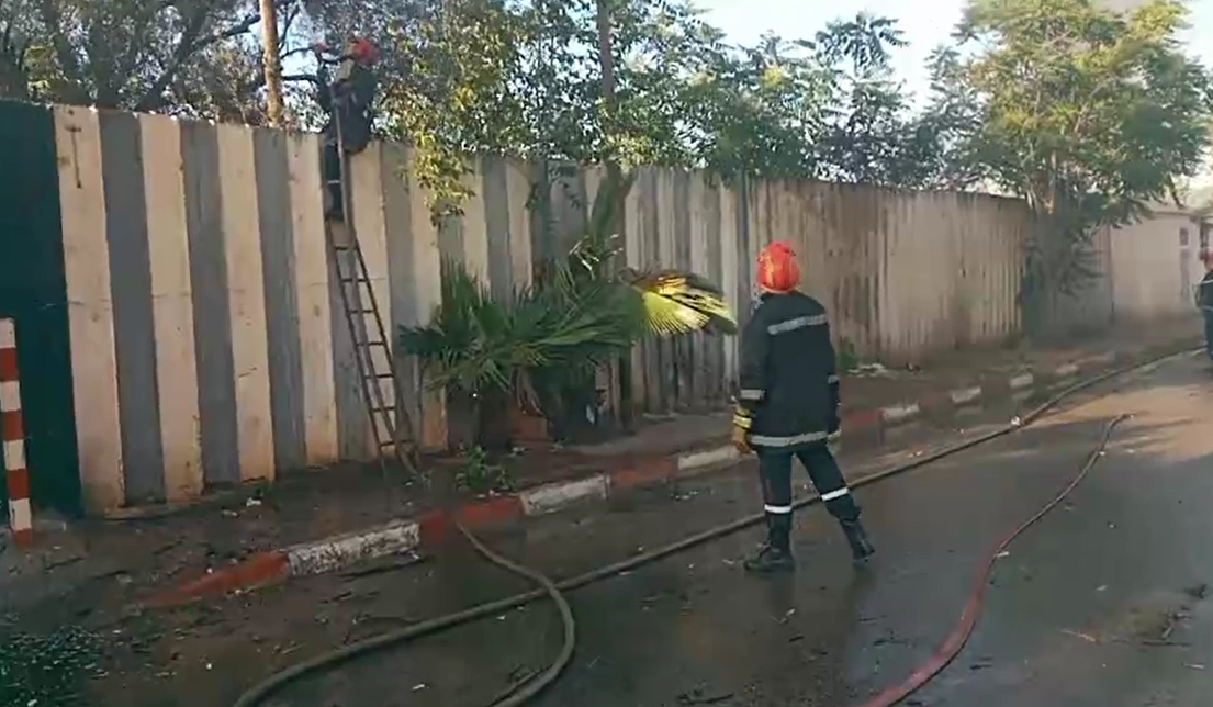 حريق مهول بجانب السكة الحديدية يزرع الرعب بمكناس