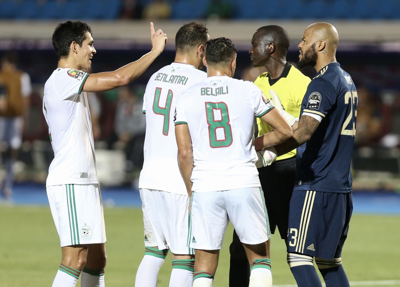 الفيفا تصدم النظام الجزائري من جديد بعد صدمة رفض إعادة مباراة الجزائر والكاميرون