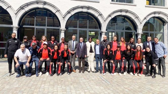 استقبال فريق مدينة العيون لكرة القدم النسوية ببرلمان بروكسيل