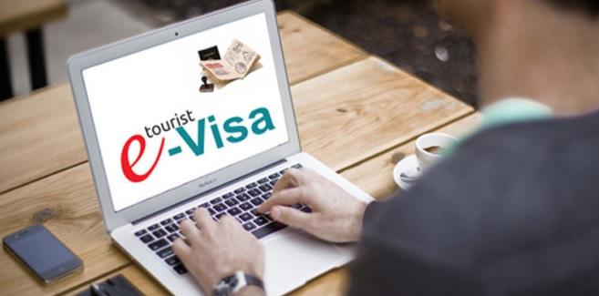 بايتاس يكشف عن عدد الطلبات المتعلقة بالتأشيرة الإلكترونية