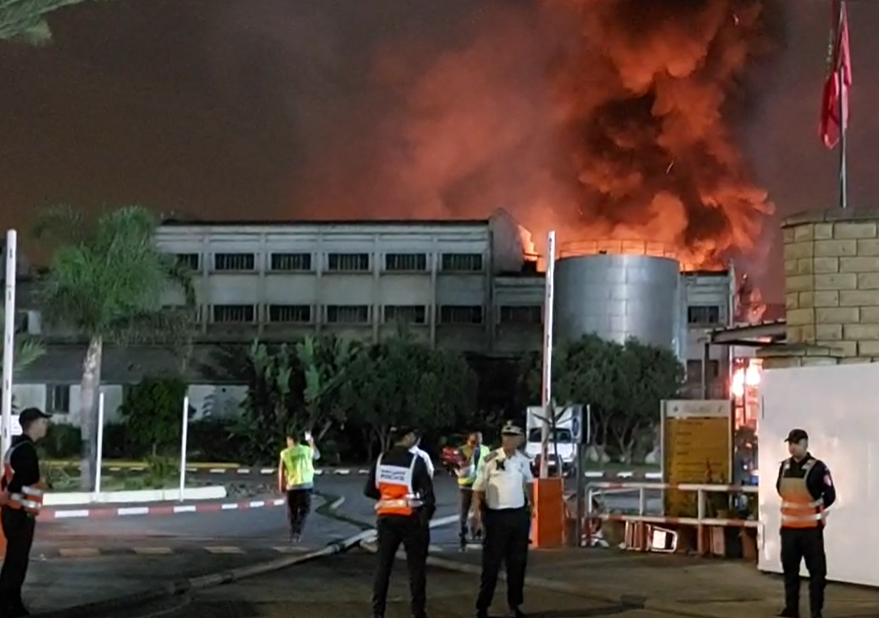 حريق هائل في مصنع “لوسيور كريستال” والشركة توضح