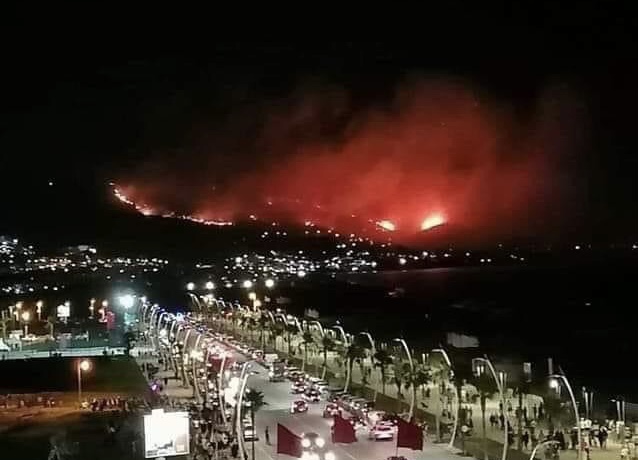 المضيق. حريق غابة كدية الطيفور يطل على كابونيكرو وجهود لإخماده