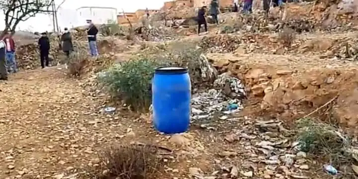 الحكم بـ30 سنة لعشريني قام بتصفية مشغله ونقله بواسطة برميل