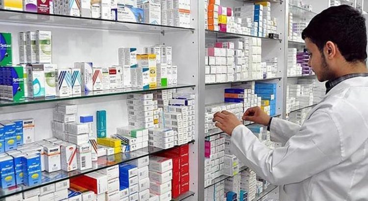 سلامي: بيع الأدوية عبر الأنترنيت يشكل خطرا على المواطن (3 أسئلة)