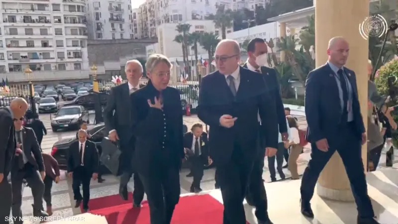نصف وزراء فرنسي.. الزحف نحو الجزائر في زمن الغاز !!