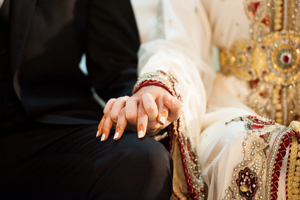 حكومة أخنوش ترصد دعم مالي للمقبلين على الزواج لاقتناء السكن