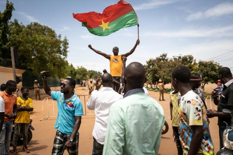 سفارة المغرب ببوركينا فاسو تدعو المواطنين إلى توخي الحذر