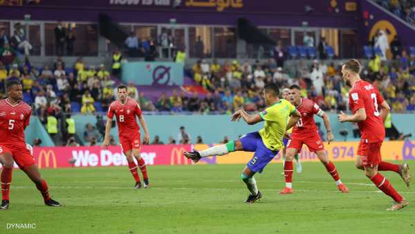 بهدف قاتل.. كاسيميرو يقود البرازيل للدورالـ16