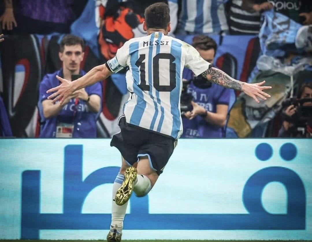 الأرجنتين تنعش آمالها في التأهل إلى ثمن النهائي
