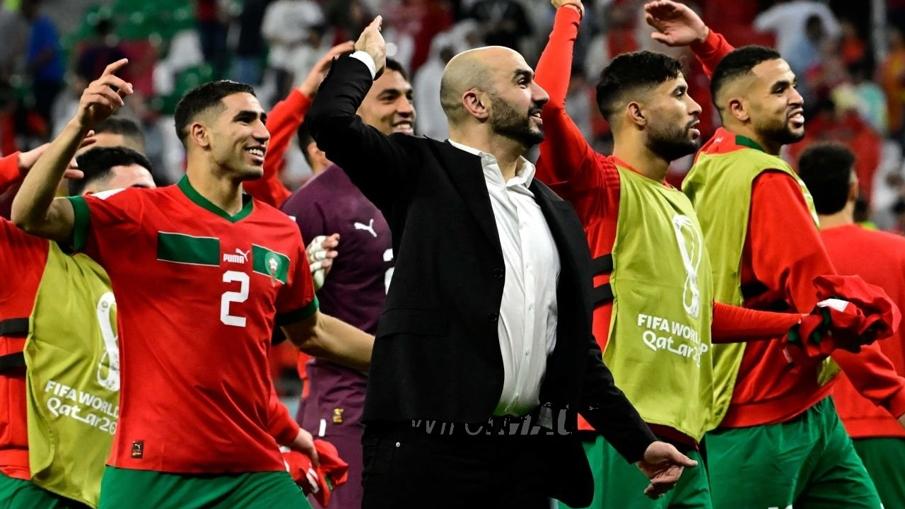 شاهد احتفالات كبيرة للاعبي المنتخب المغربي في غرفة الملابس