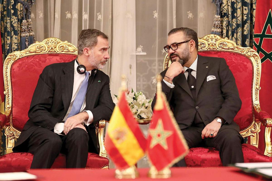 الملك محمد السادس يهنئ العاهل الإسباني