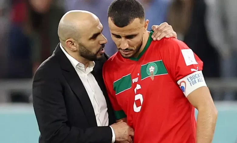 الركراكي يتواصل مع مدافع جديد لتعويض غانم سايس الذي يقترب من نهاية مسيرته مع المنتخب المغربي