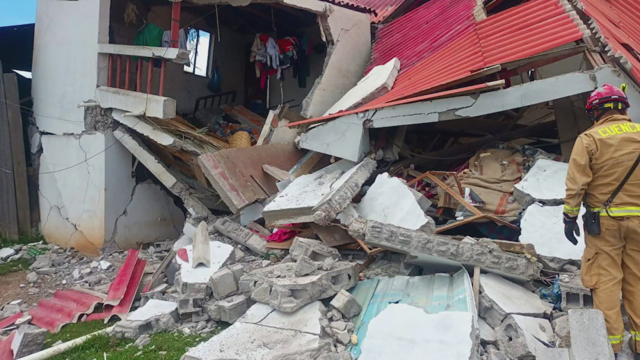 مصرع 14 شخصا على الأقل إثر زلزال في الإكوادور والبيرو