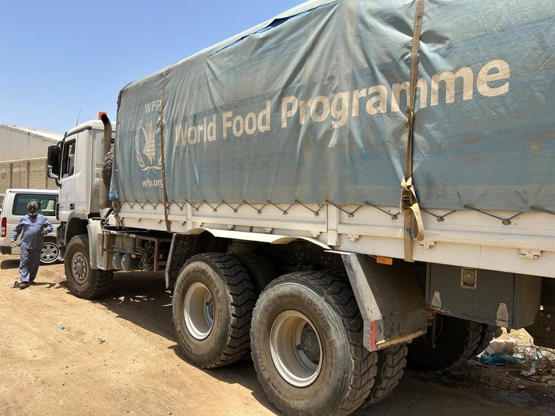 السودان.. نهب 17 ألف طن من المساعدات الغذائية