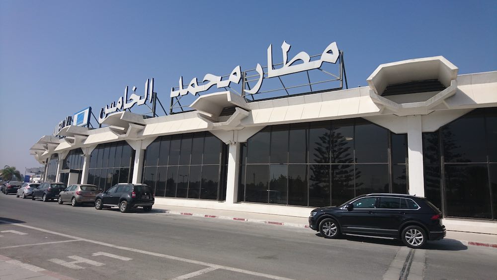 مكتب المطارات.. متابعة شخص صور مرحاض بمطار محمد الخامس