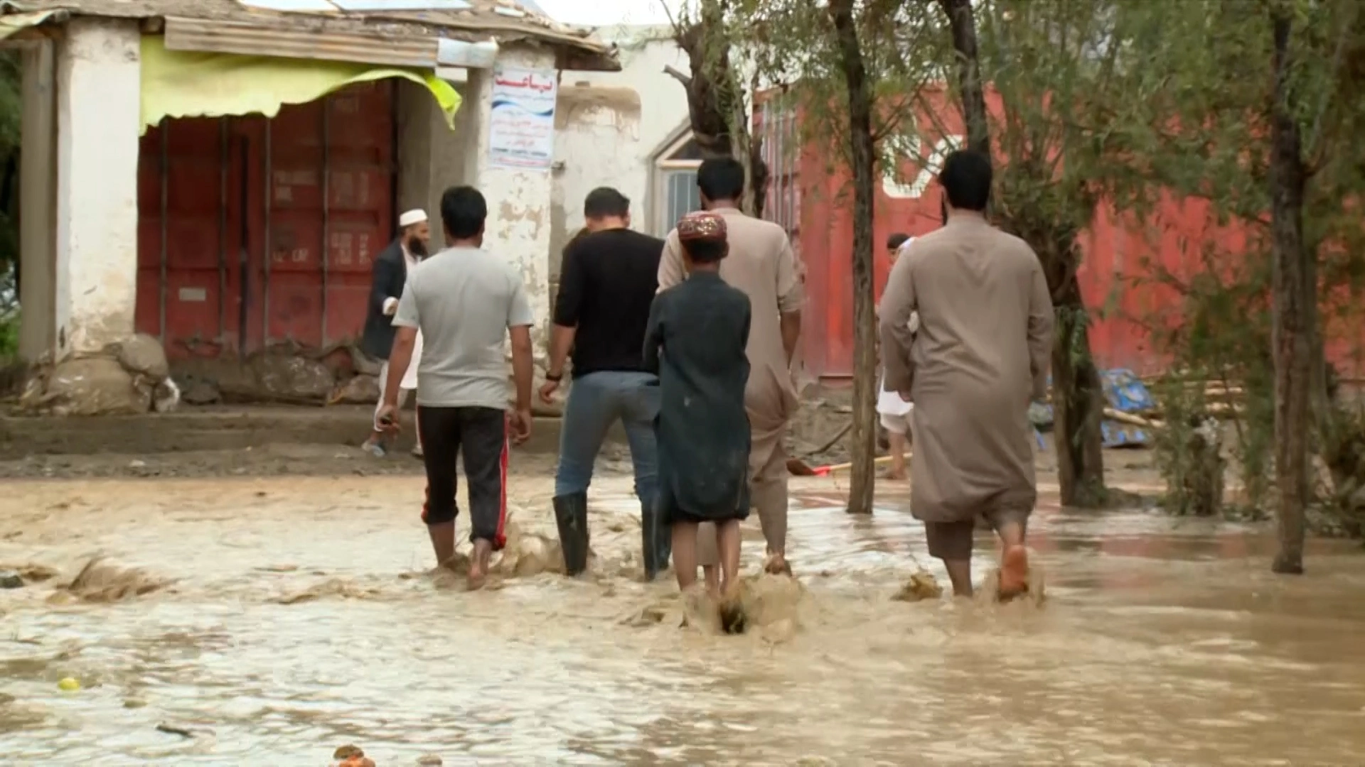 مصرع 31 شخصا في فيضانات بأفغانستان