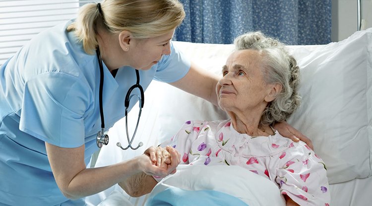 كندا تستهدف المغاربة العاملين في الصحة: فرص جديدة للحصول على إقامة دائمة