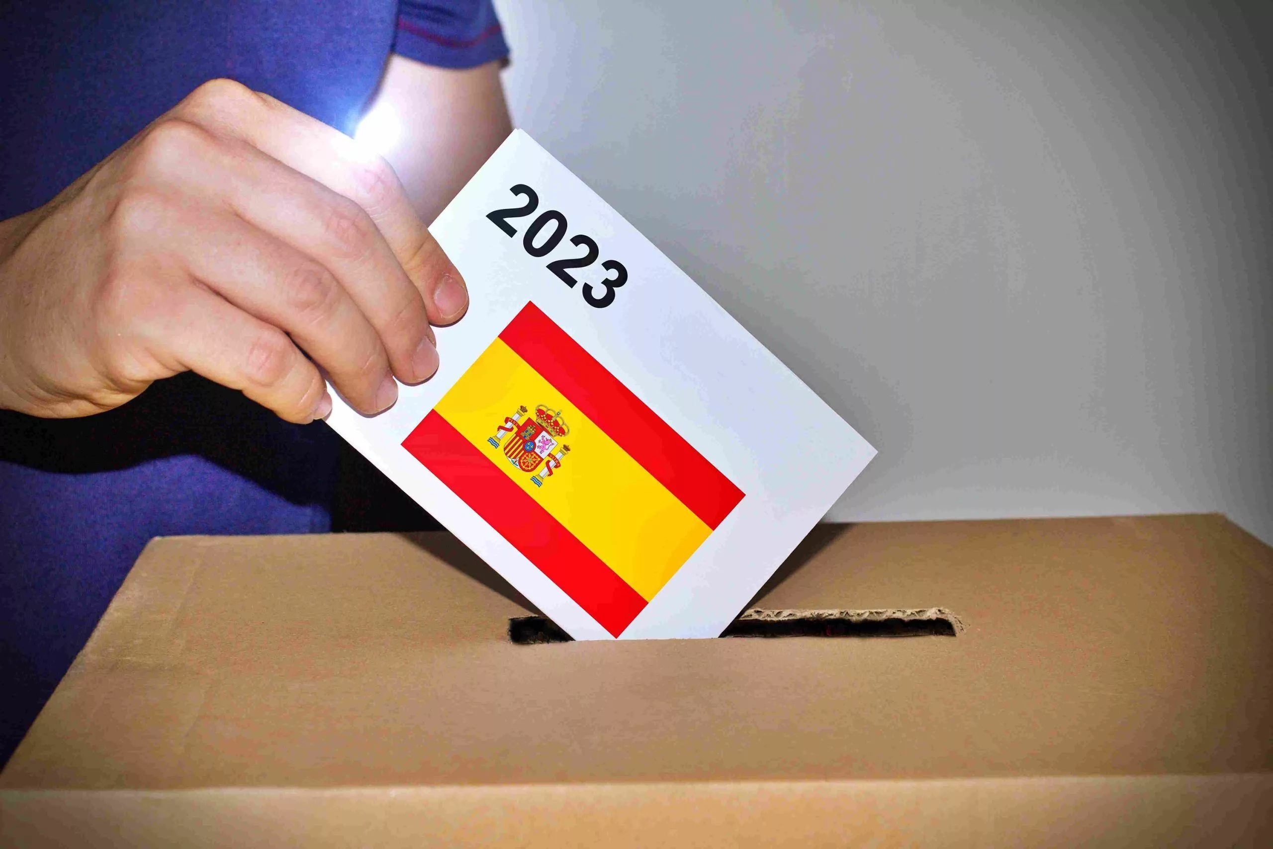 انطلاق عملية التصويت في الانتخابات التشريعية الإسبانية