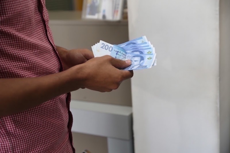 المغاربة يُقبلون على قروض البنوك “الإسلامية”