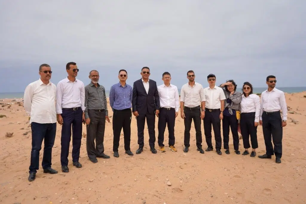 ضربة قاصمة للجزائر: الصين تستثمر 200 مليار في جهة العيون الساقية الحمراء
