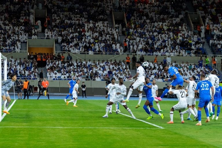 النصر يواجه الهلال في نهائي كأس الملك سلمان للأندية