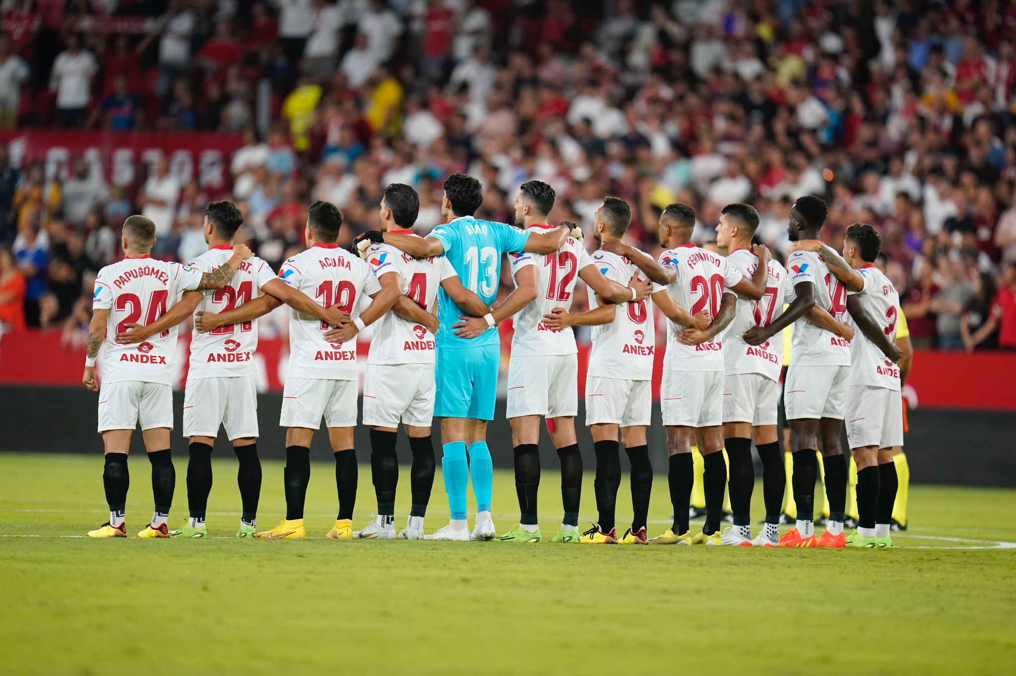 نادي إشبيلية يقترح إجراء مباراة خيرية بالمغرب لدعم ضحايا الزلـ.ـزال