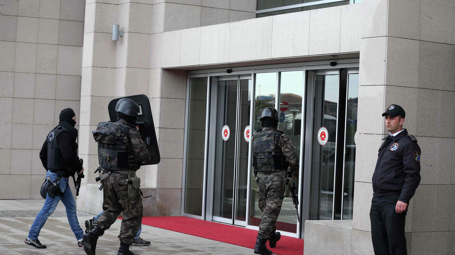 تركيا تشن حملة اعتقالات واسعة ضد الإرهـ.ـاب