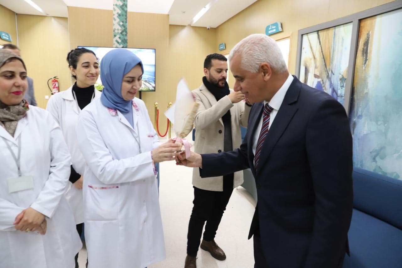 آيت طالب يعطي انطلاقة خدمات 27 مركزا صحيا بمدن الشمال