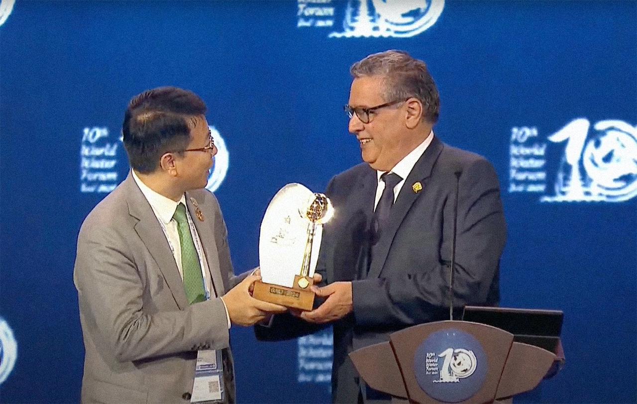 أندونيسيا.. أخنوش يسلم جائزة الحسن الثاني العالمية للماء لمنظمة الأغذية والزراعة
